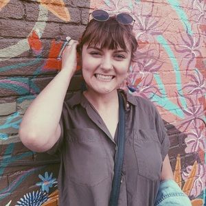 Meet your Posher, Olivia